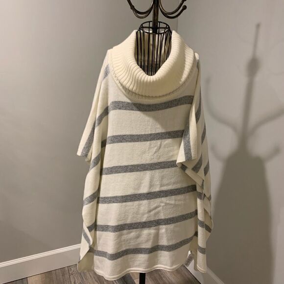 (New) Loft Women’s ponch - Picture 1 of 4